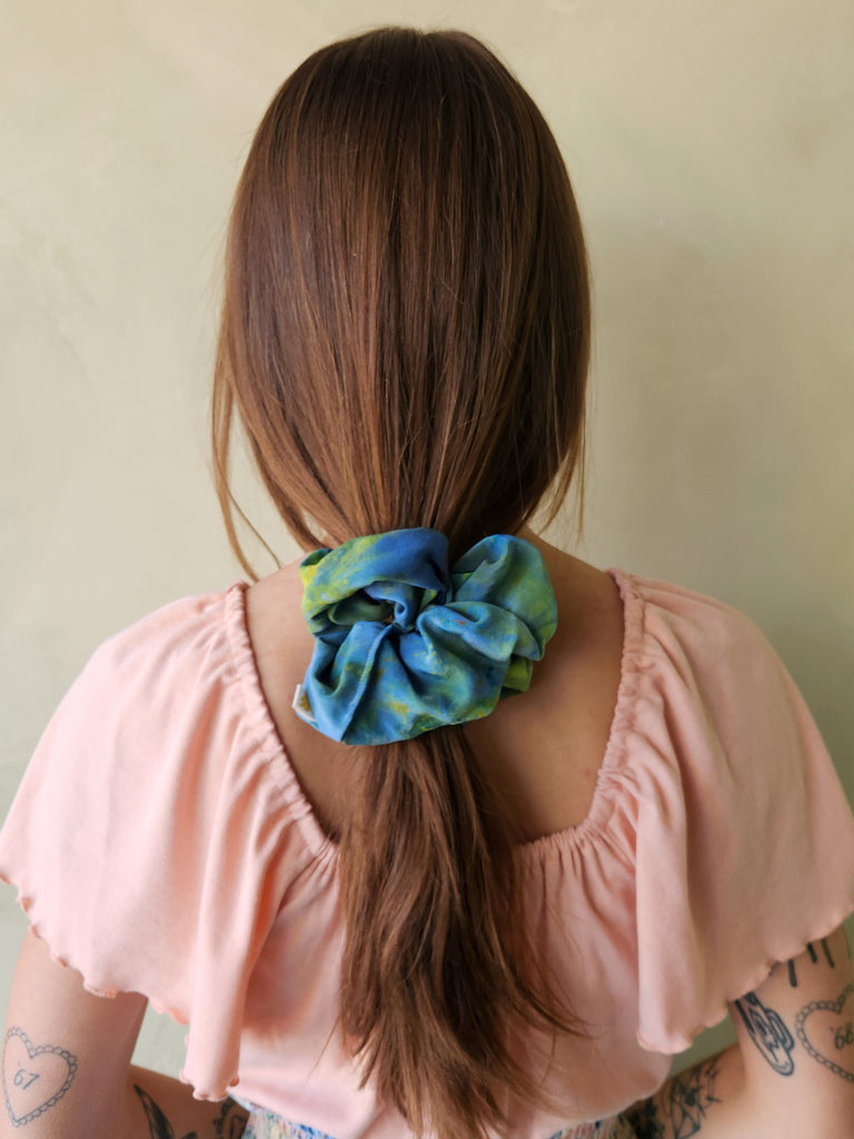 Confetti Silk Scrunchie - Cold